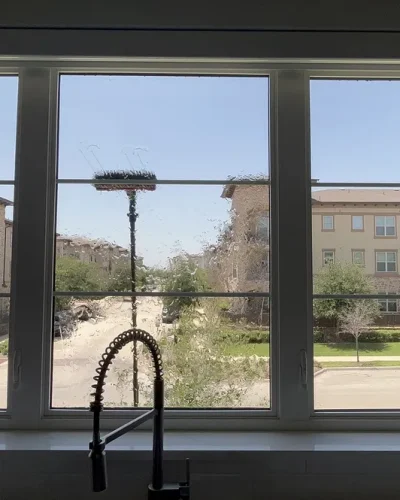 Exterior Window Panel Cleaning Services
